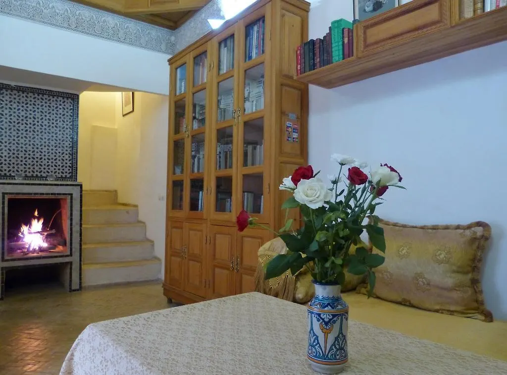 Dar Essoaoude - Fes Nejjarine Hotel