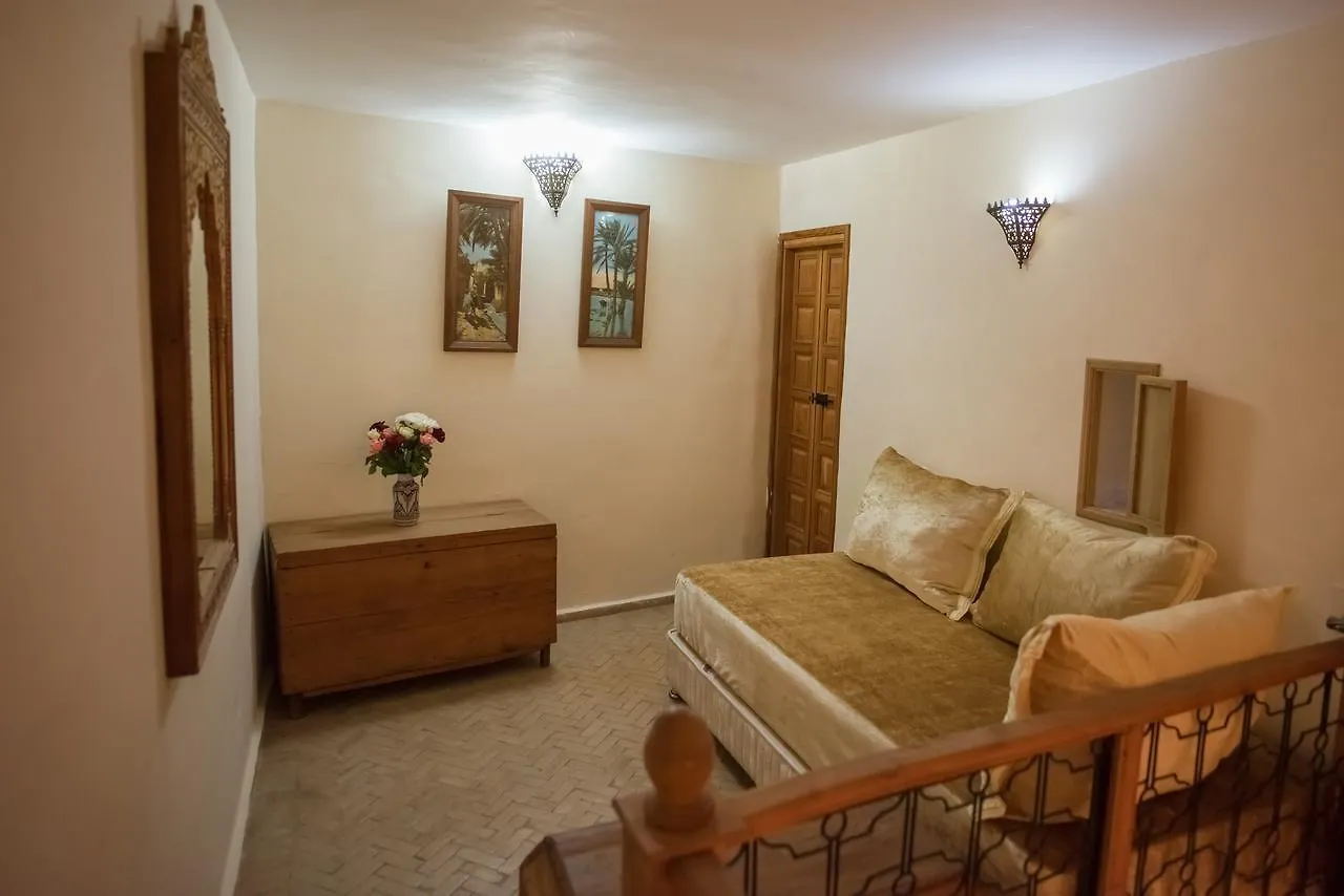 Riad Dar Essoaoude - Fes Nejjarine Hotel